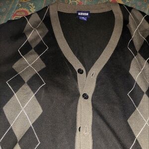 Men's medium button down argyle sweater NWT
